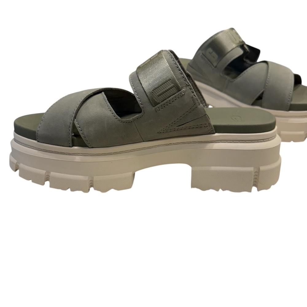 UGG Ashton women’s sandals in Moss Green. NIB - Picture 9 of 12